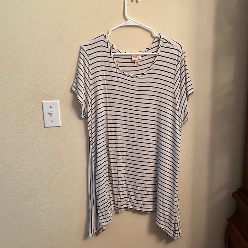 Stretchy/flowy striped tee